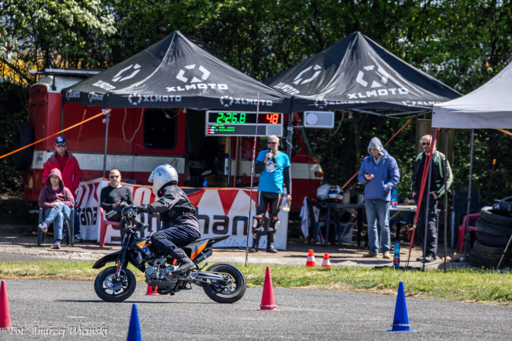 dětská kategorie motogymkhana