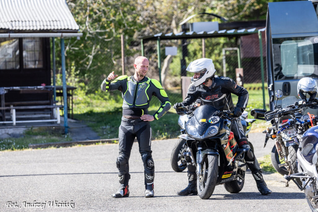 Marcel Hynek a Marek Fleissner na MMČR v Motogymkhaně